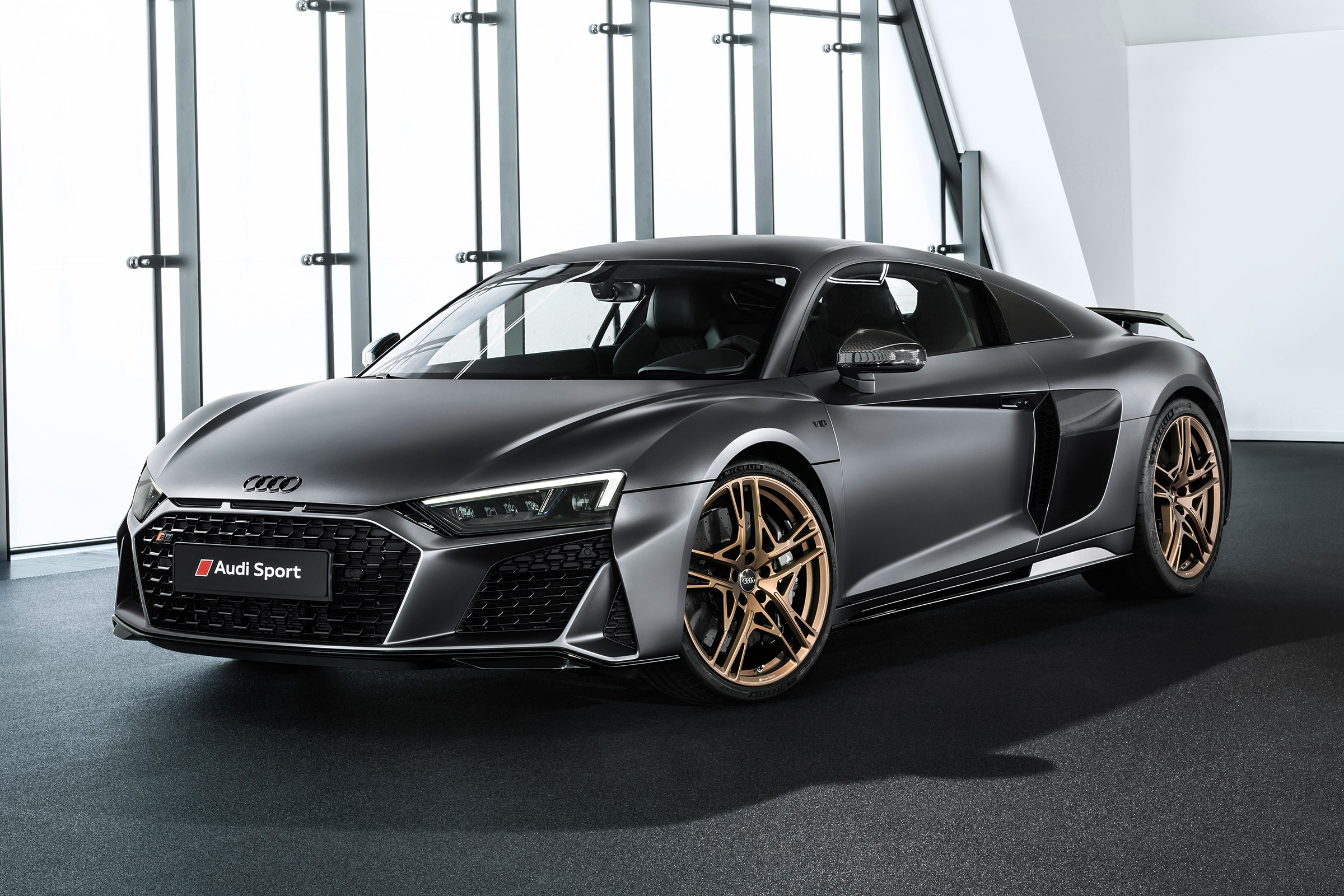 Audi R8 V10 Decennium - front static