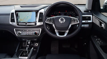 SsangYong Musso - dash
