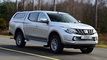 Mitsubishi L200 - front
