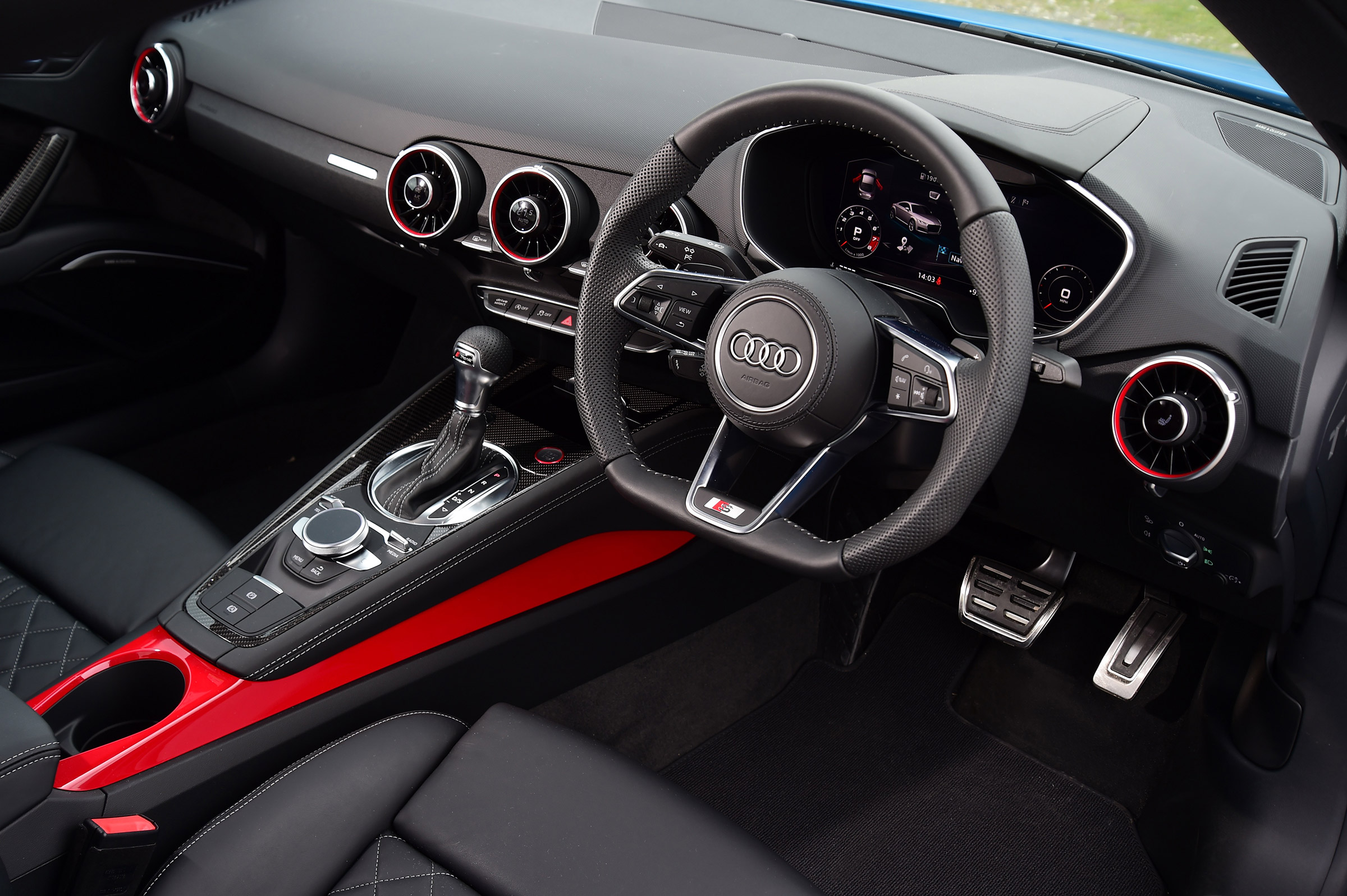 Audi TTS - dash