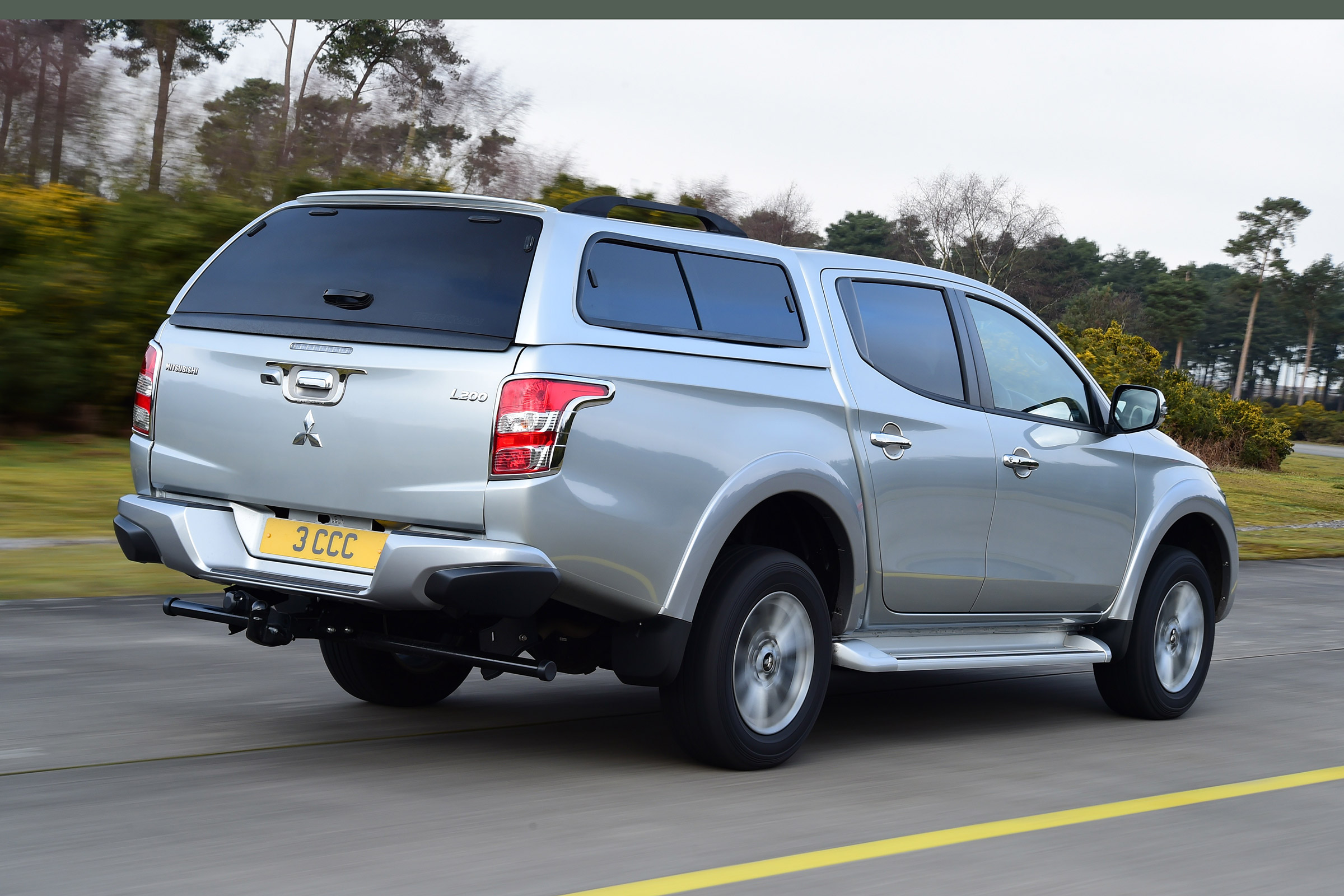 Mitsubishi L200 - rear