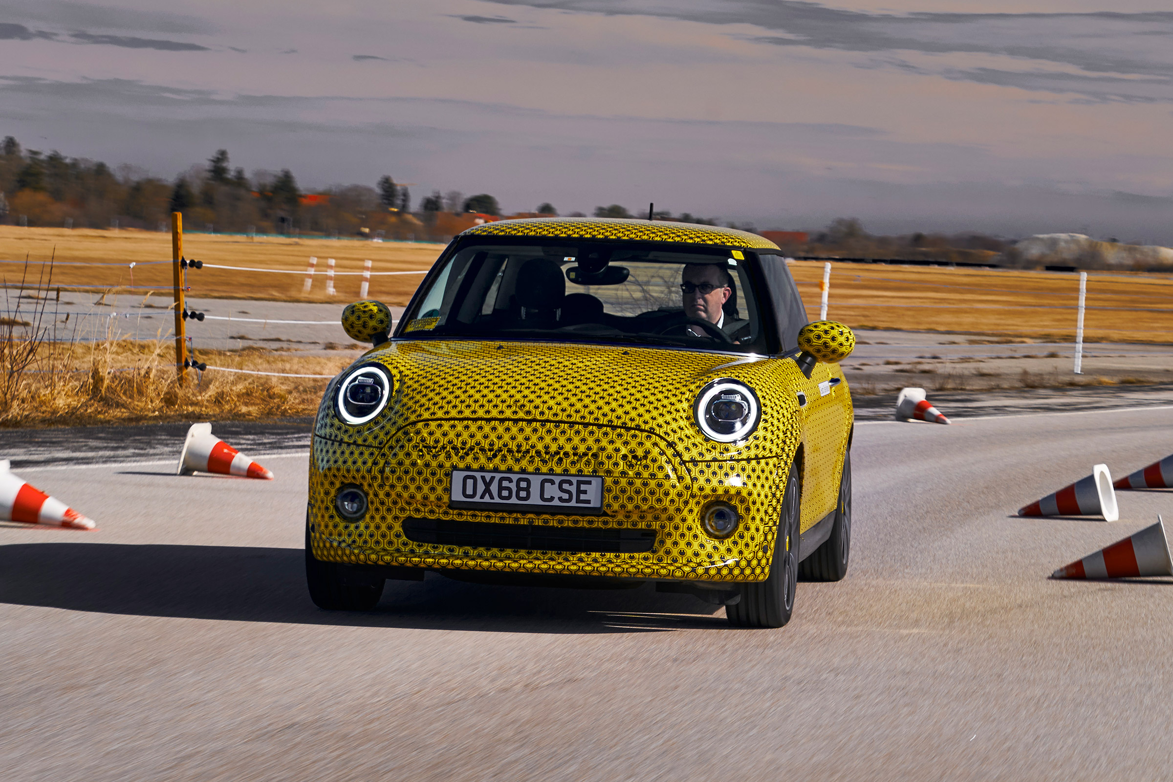 MINI Cooper SE prototype - full front