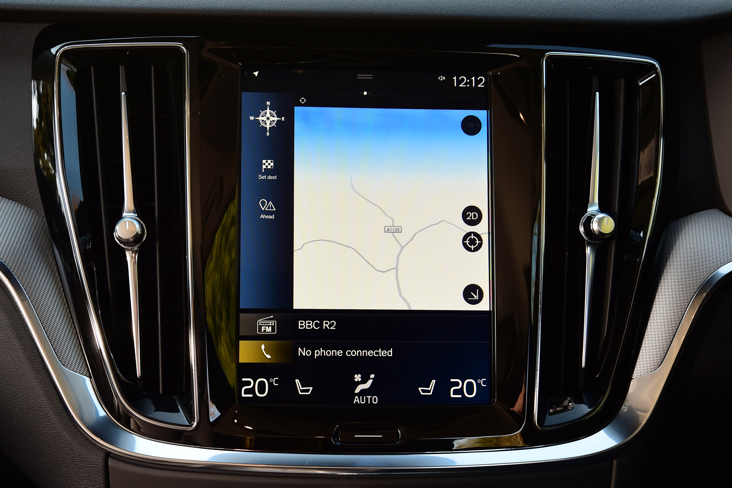 Volvo V60 Cross Country - sat-nav