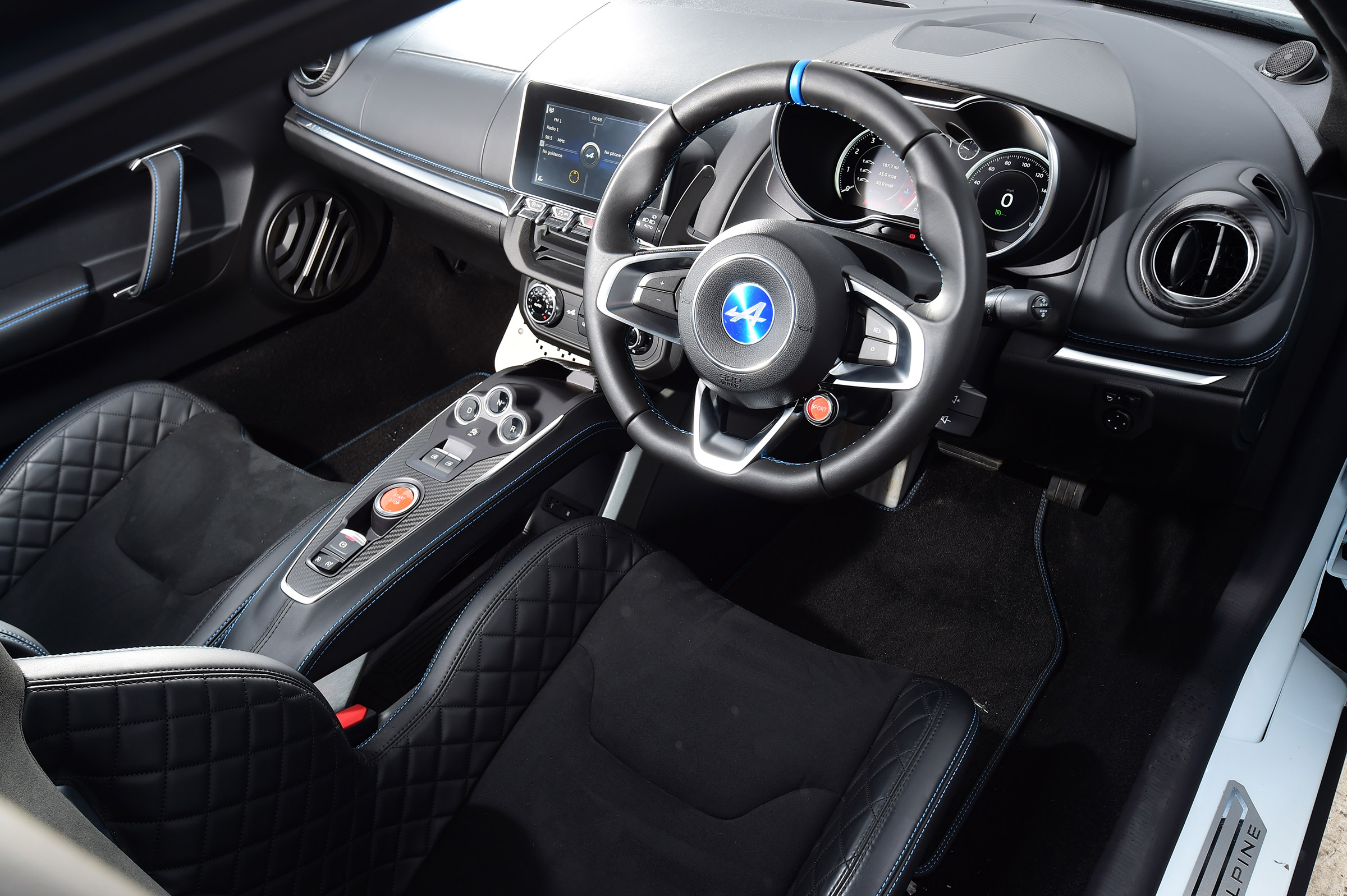 Alpine A110 Pure - dash