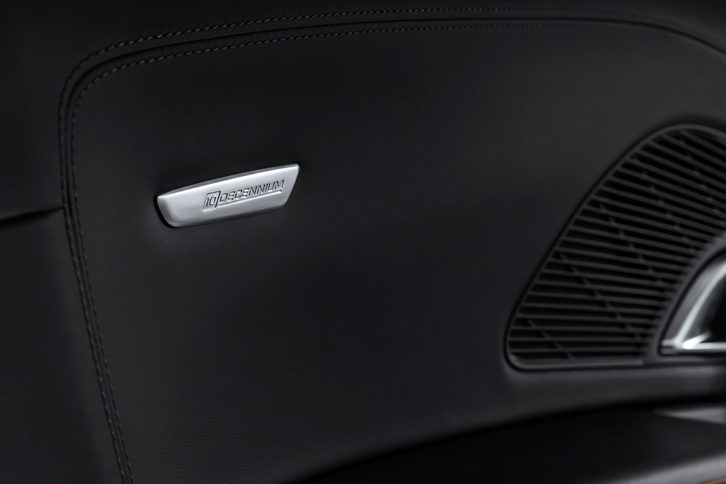 Audi R8 V10 Decennium - door 