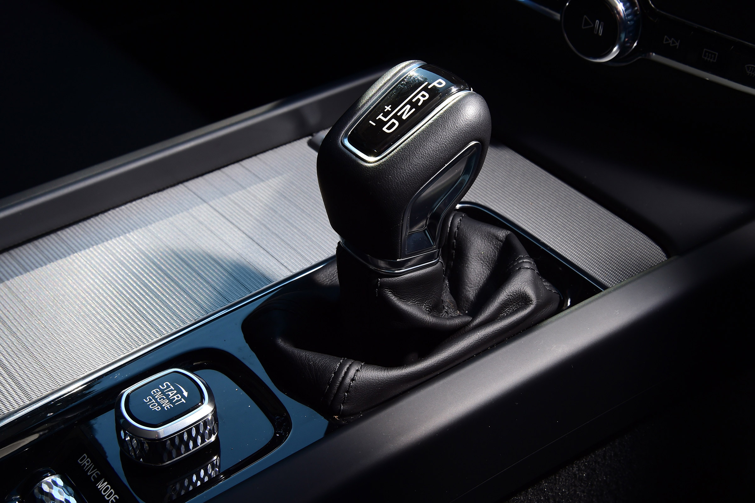Volvo V60 Cross Country - transmission