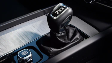 Volvo V60 Cross Country - transmission