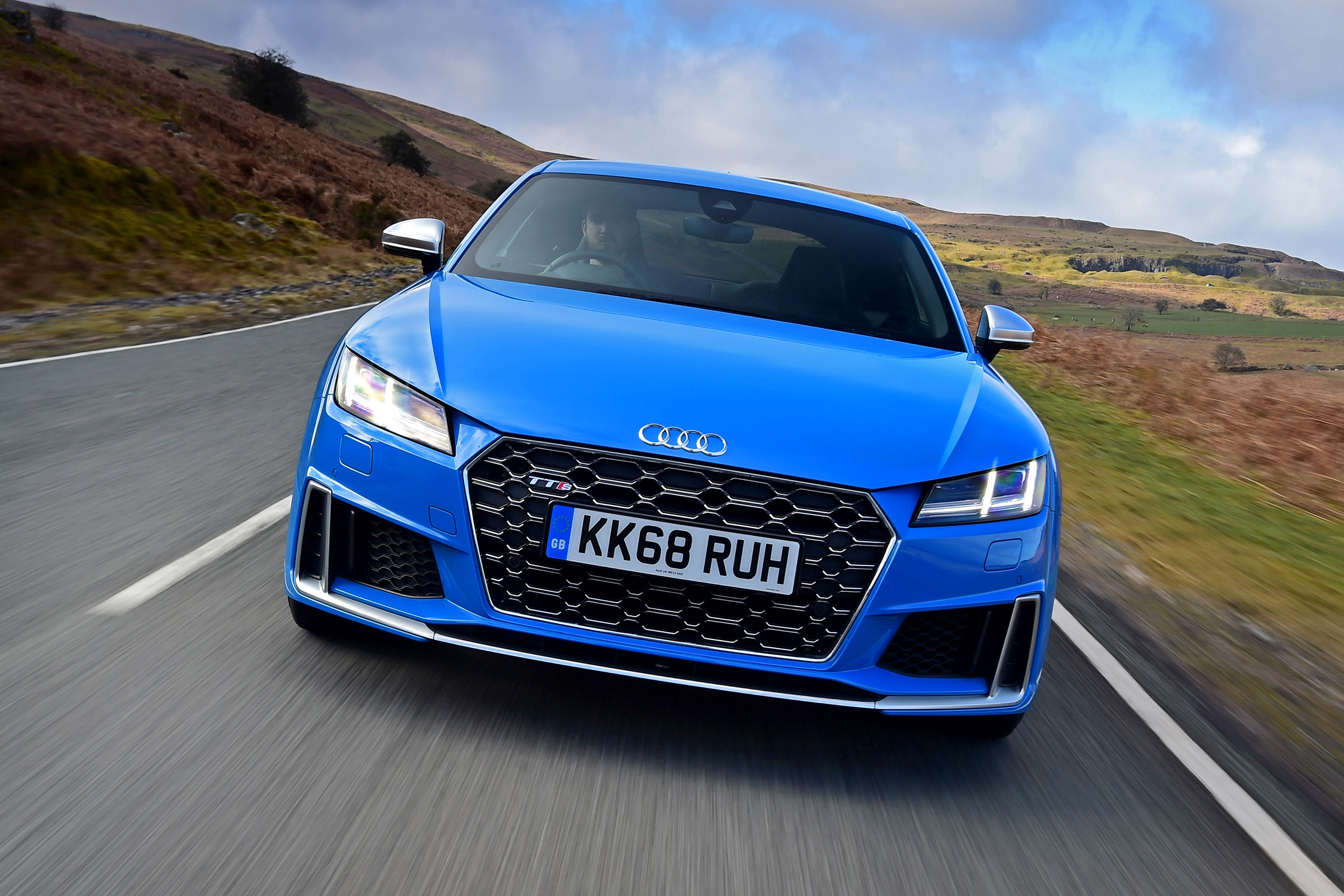 Audi TTS - full front