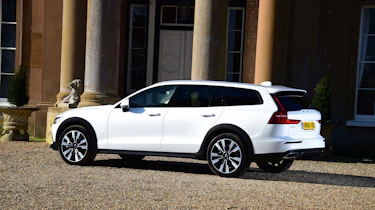 Volvo V60 Cross Country - rear static