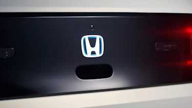 Honda e Prototype - Honda badge