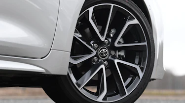 toyota corolla alloy wheel