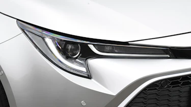 toyota corolla headlight
