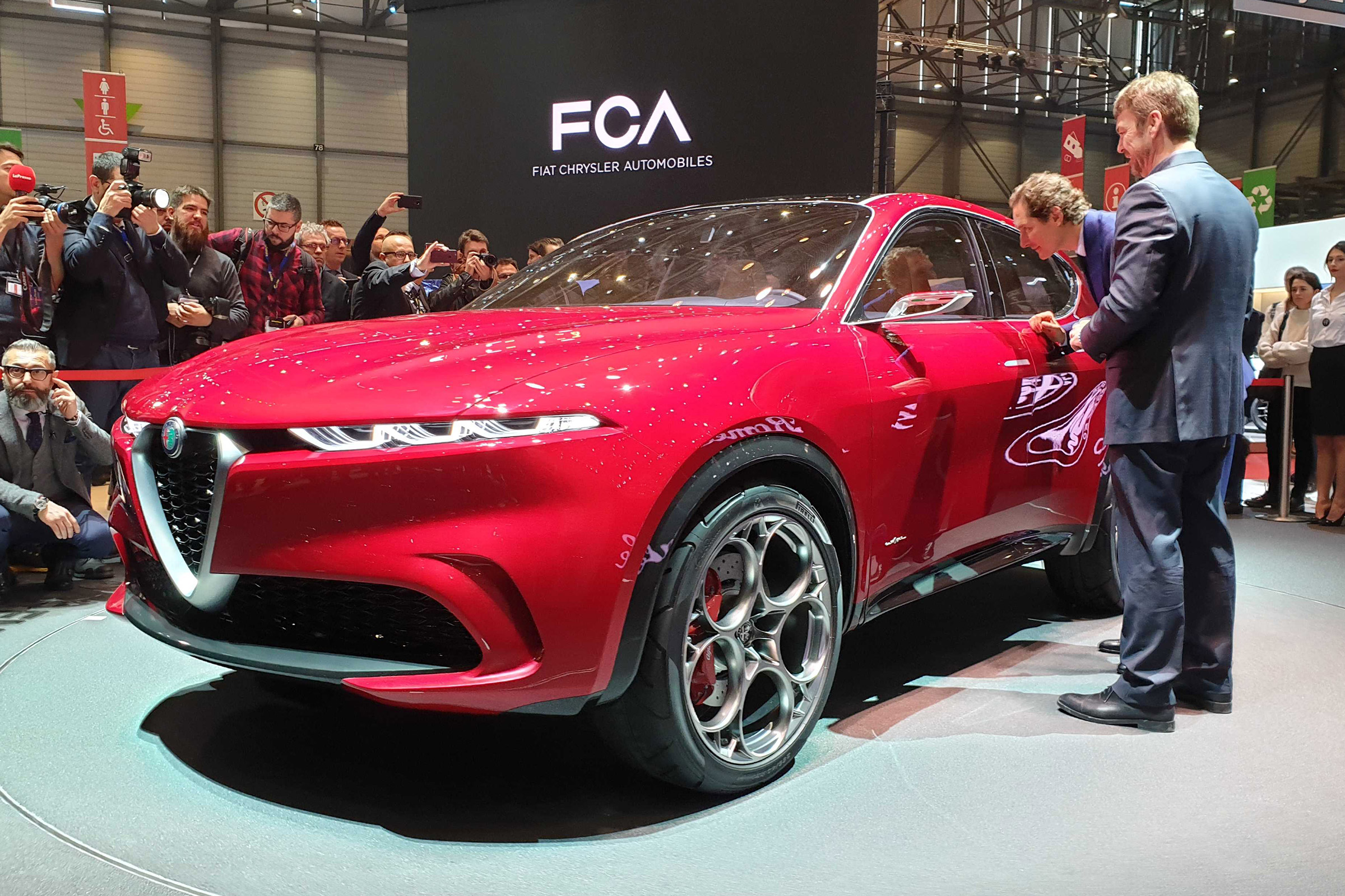 Alfa Romeo Tonale - Geneva front static
