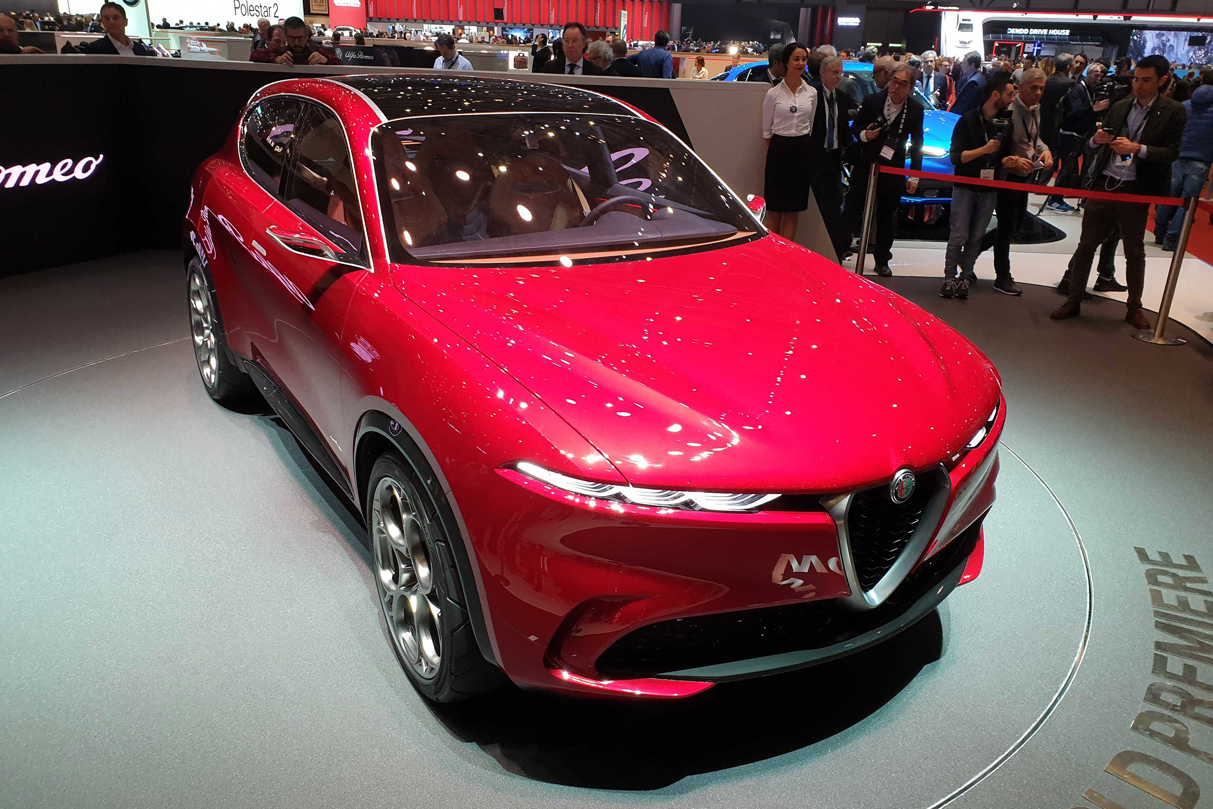 Alfa Romeo Tonale - Geneva front above