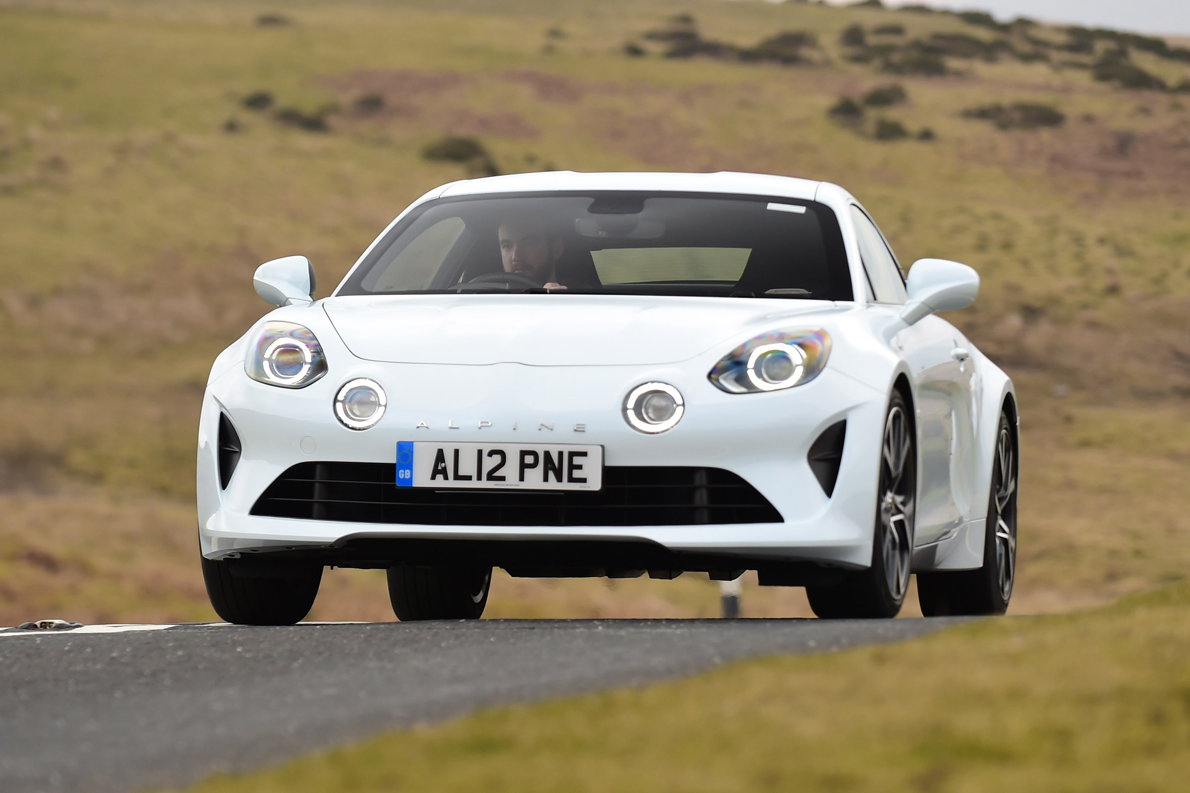 Alpine A110 Pure - front action