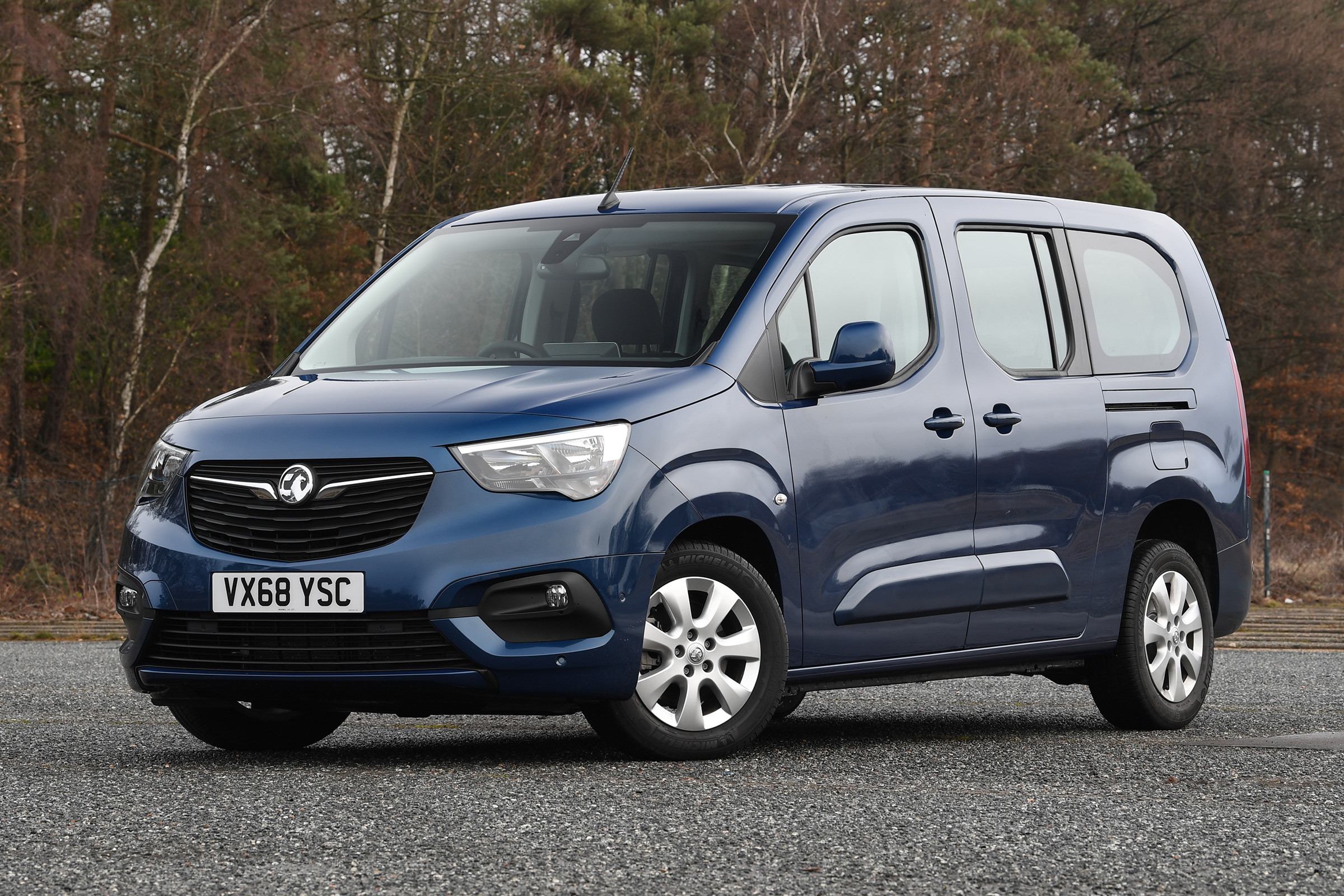 vauxhall combo life xl static front