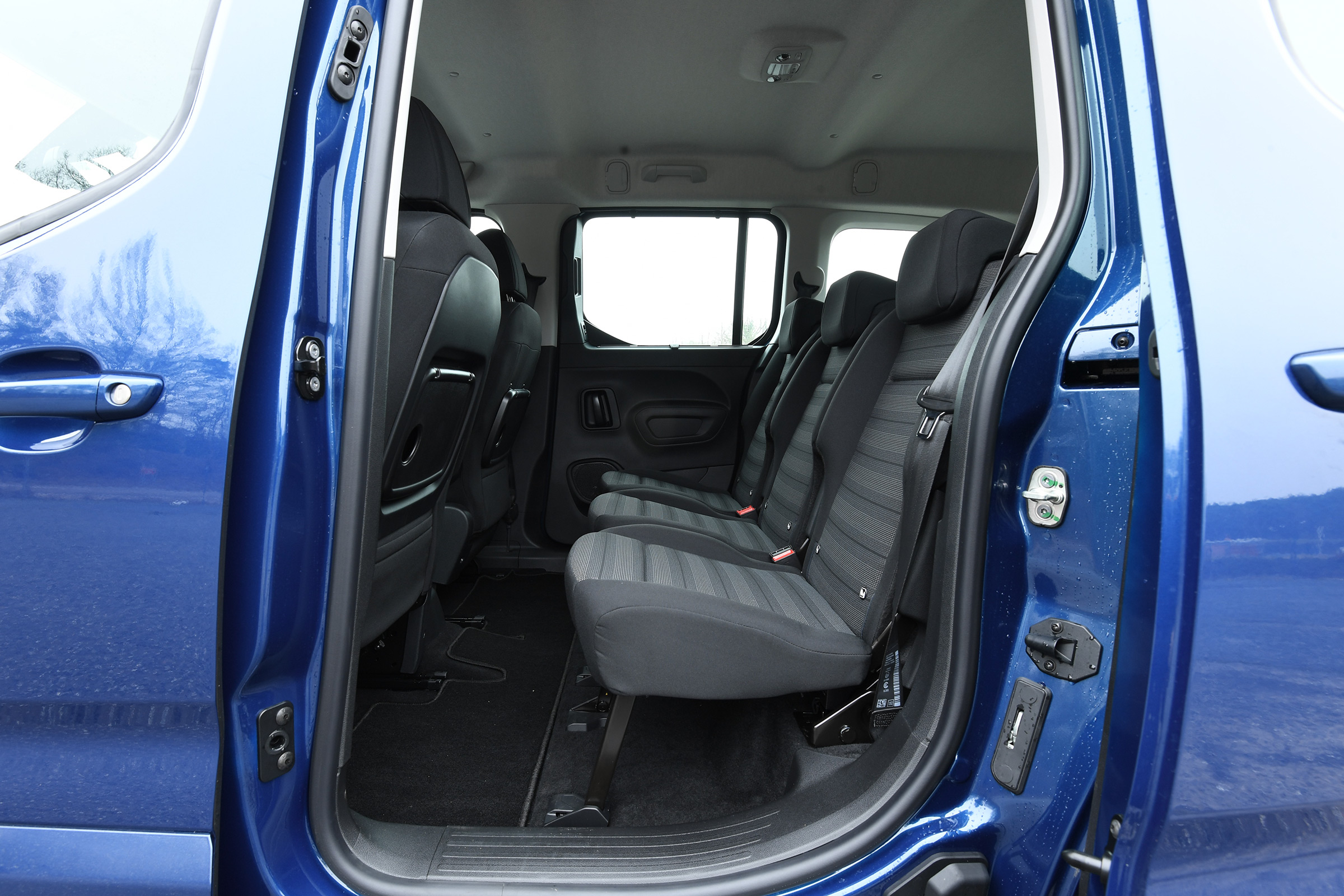 vauxhall combo life xl rear seats