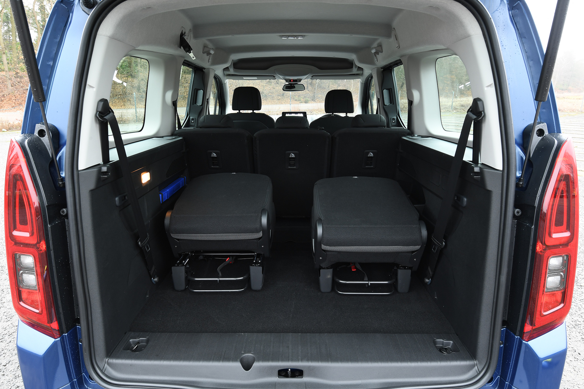 vauxhall combo life xl boot