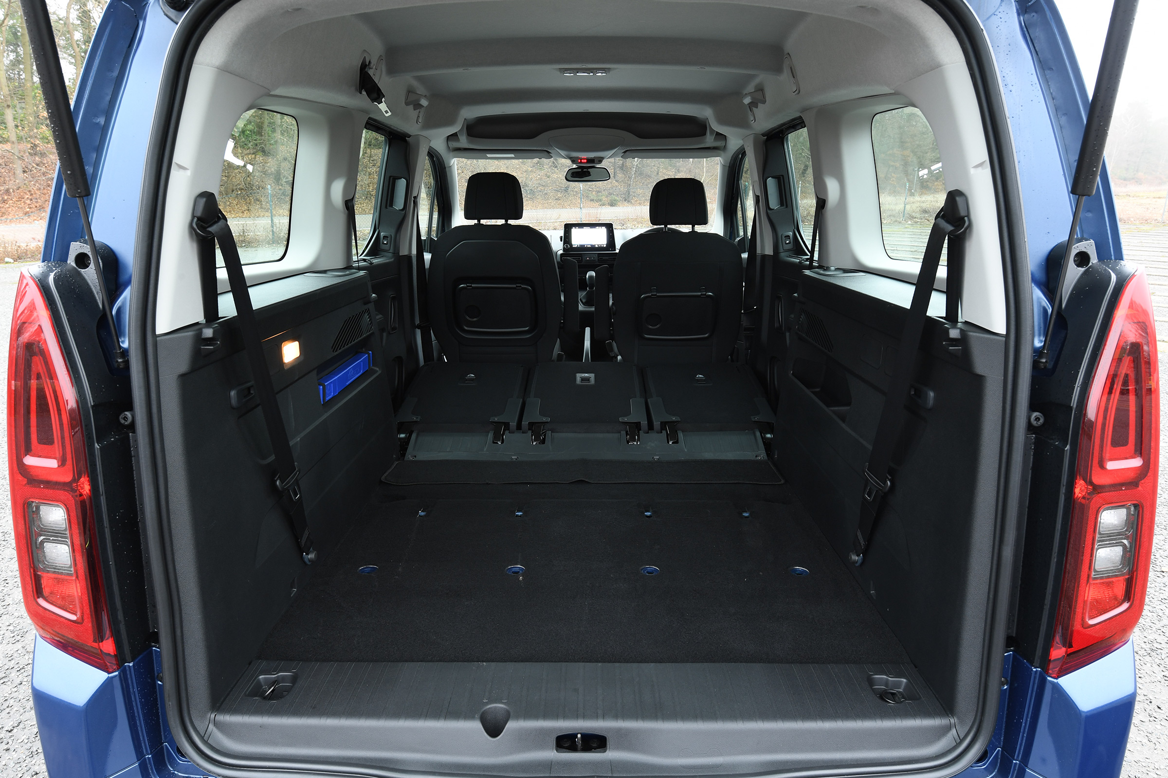vauxhall combo life xl boot