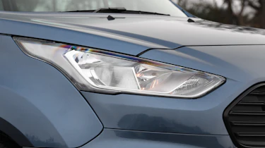 ford grand tourneo connect headlight