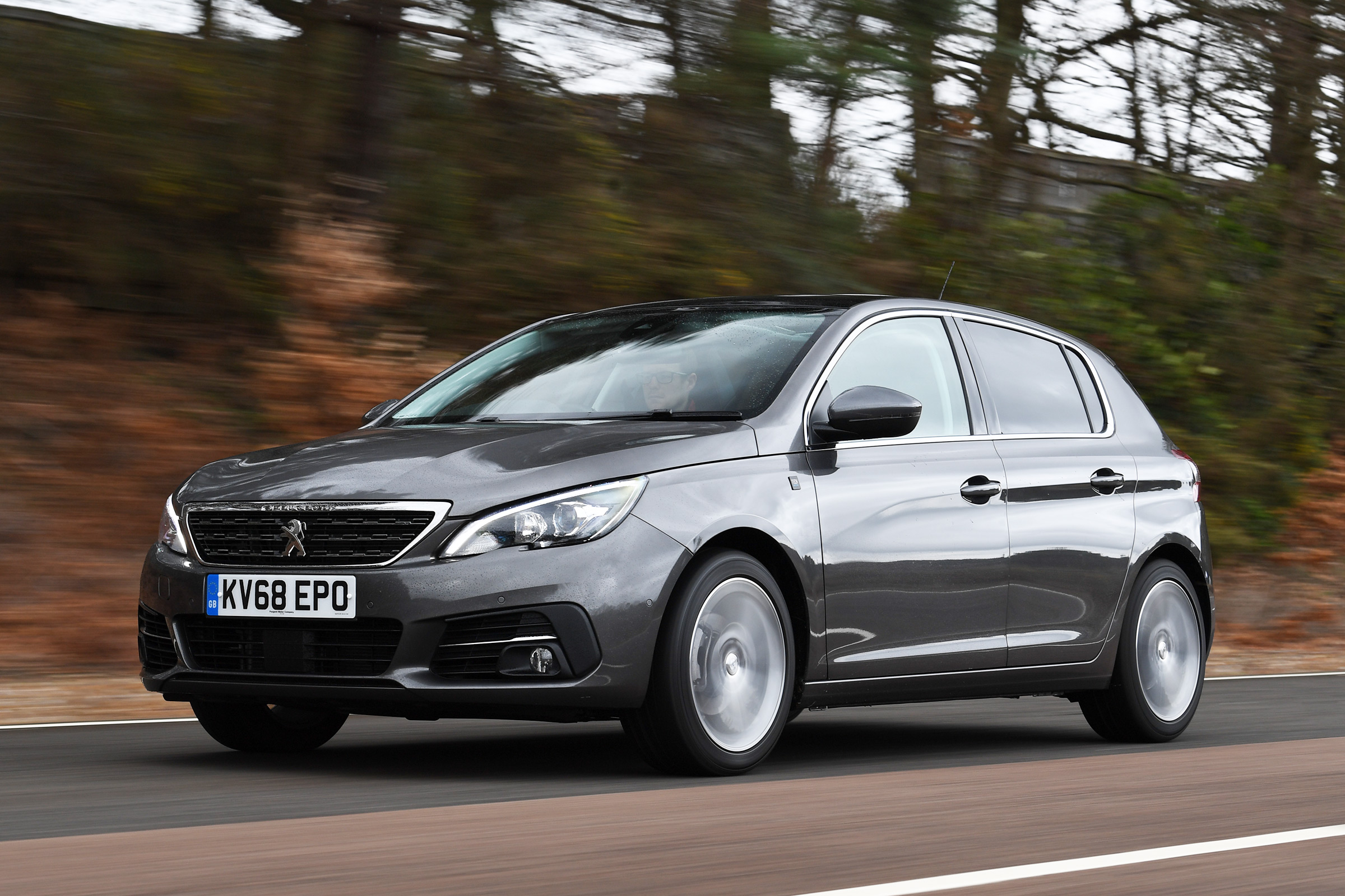 peugeot 308 tracking front