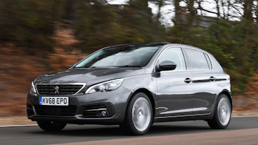 peugeot 308 tracking front