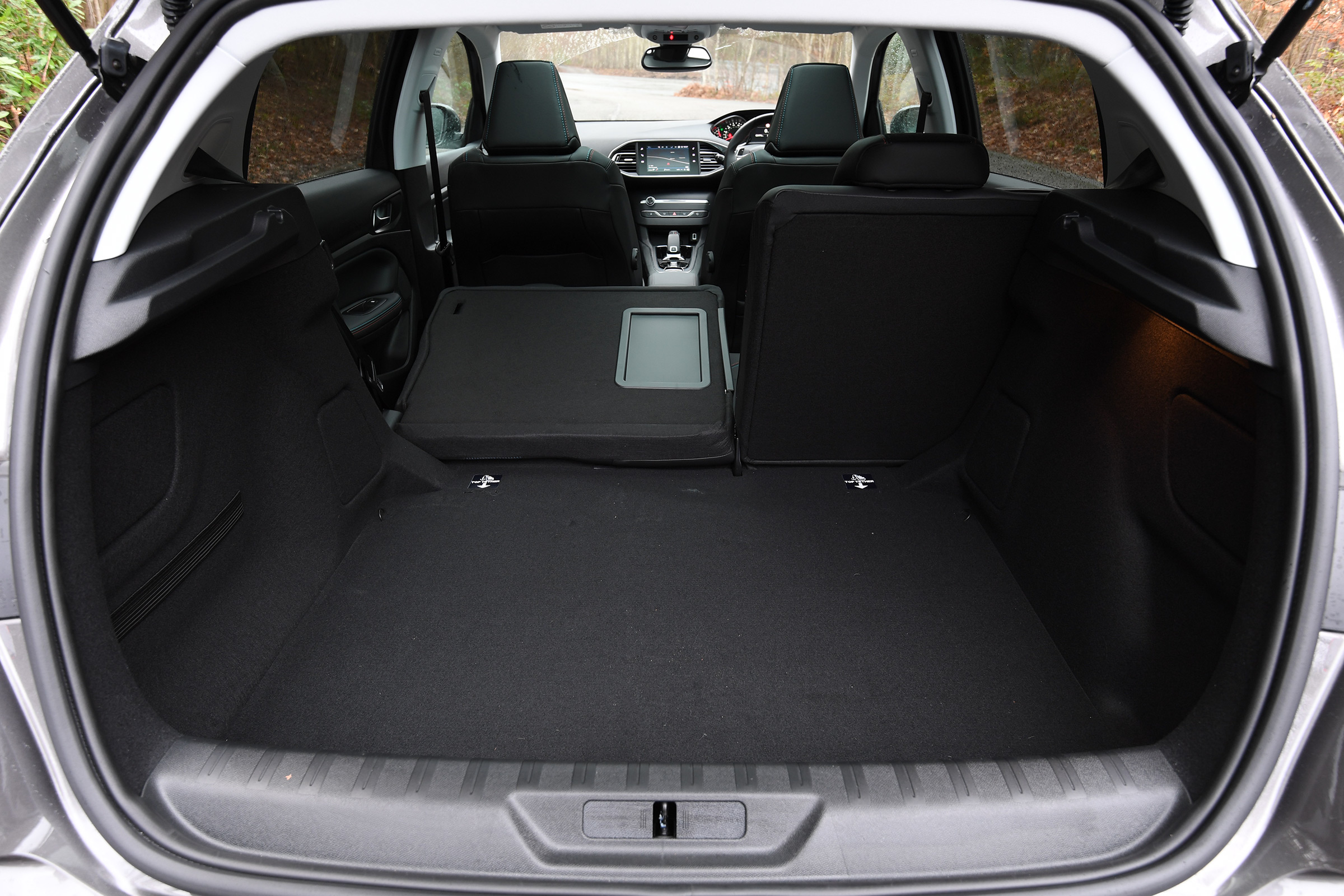 peugeot 308 boot