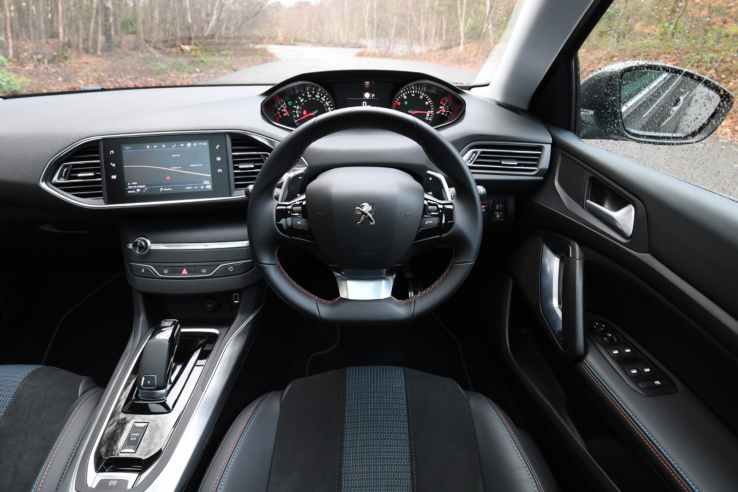peugeot 308 interior