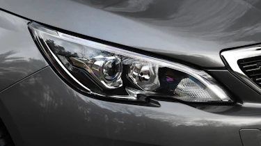 peugeot 308 headlight