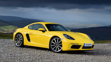 Porsche 718 Cayman - front static
