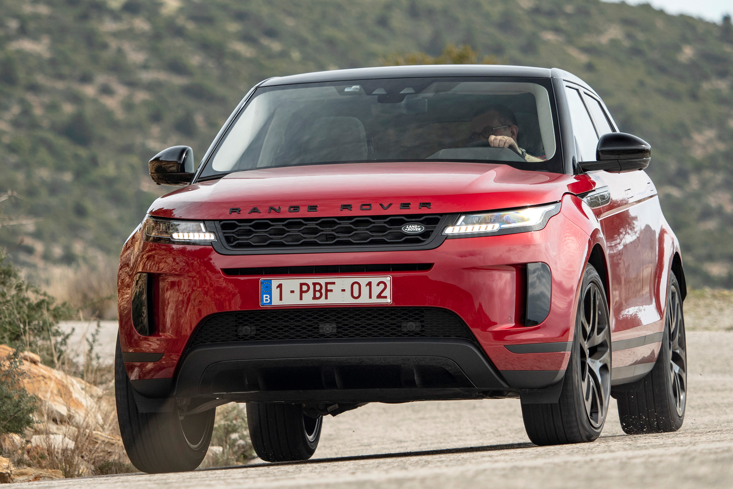 Range Rover Evoque - front cornering