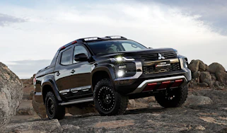 Mitsubishi Triton Absolute - front 3/4 static