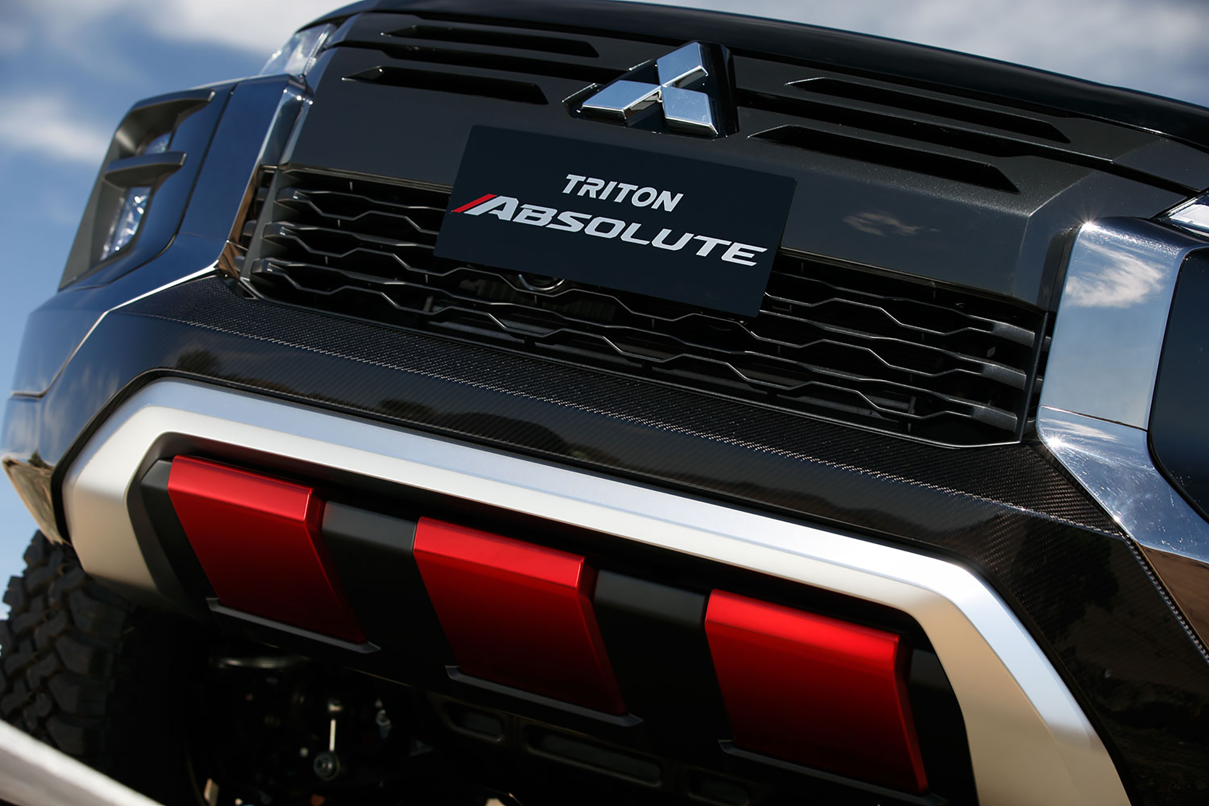 Mitsubishi Triton Absolute - grille