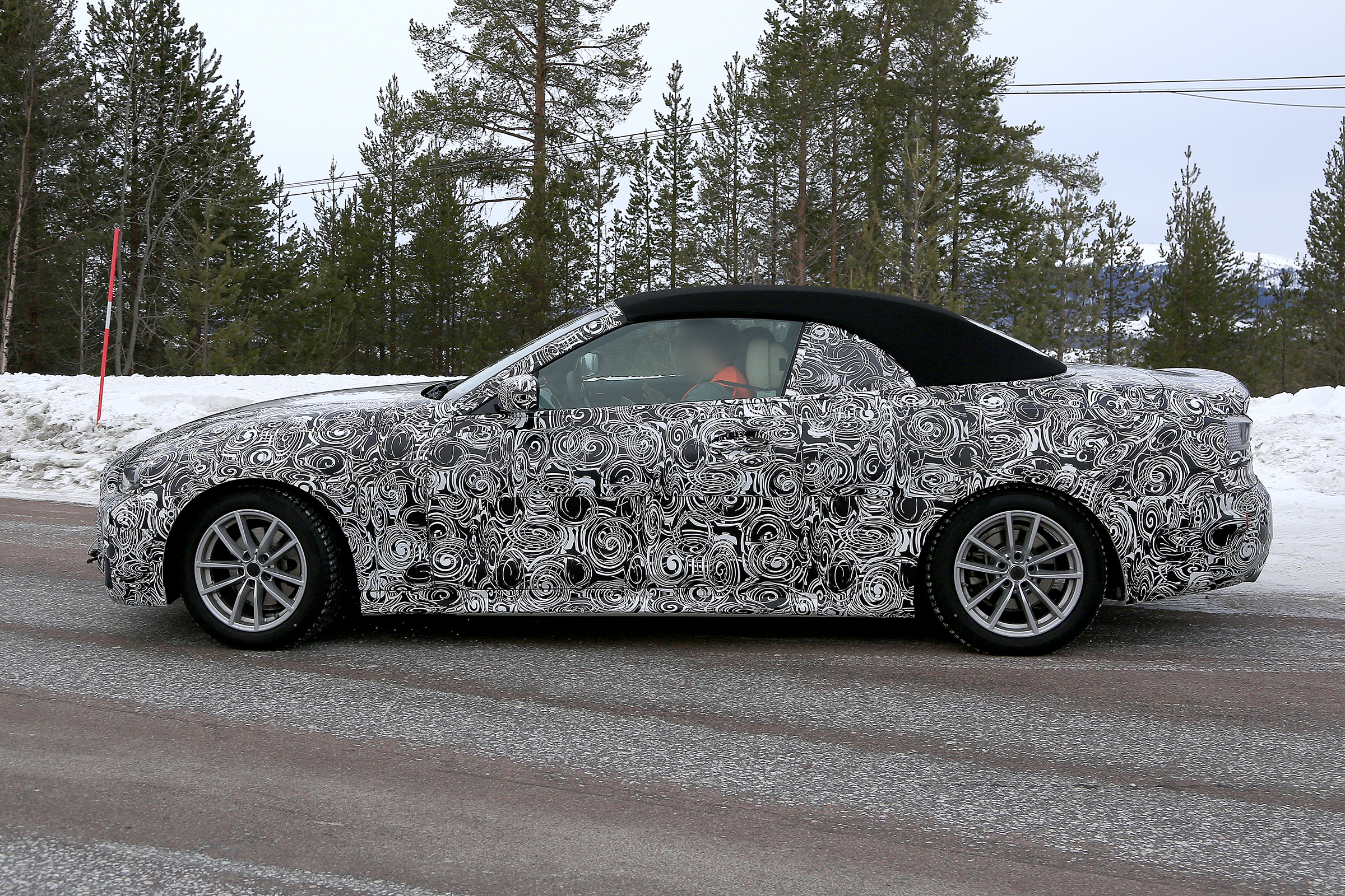 BMW 4 Series Convertible spies - side winter