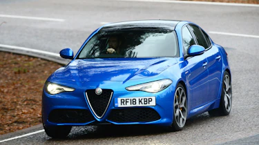alfa romeo giulia veloce cornering