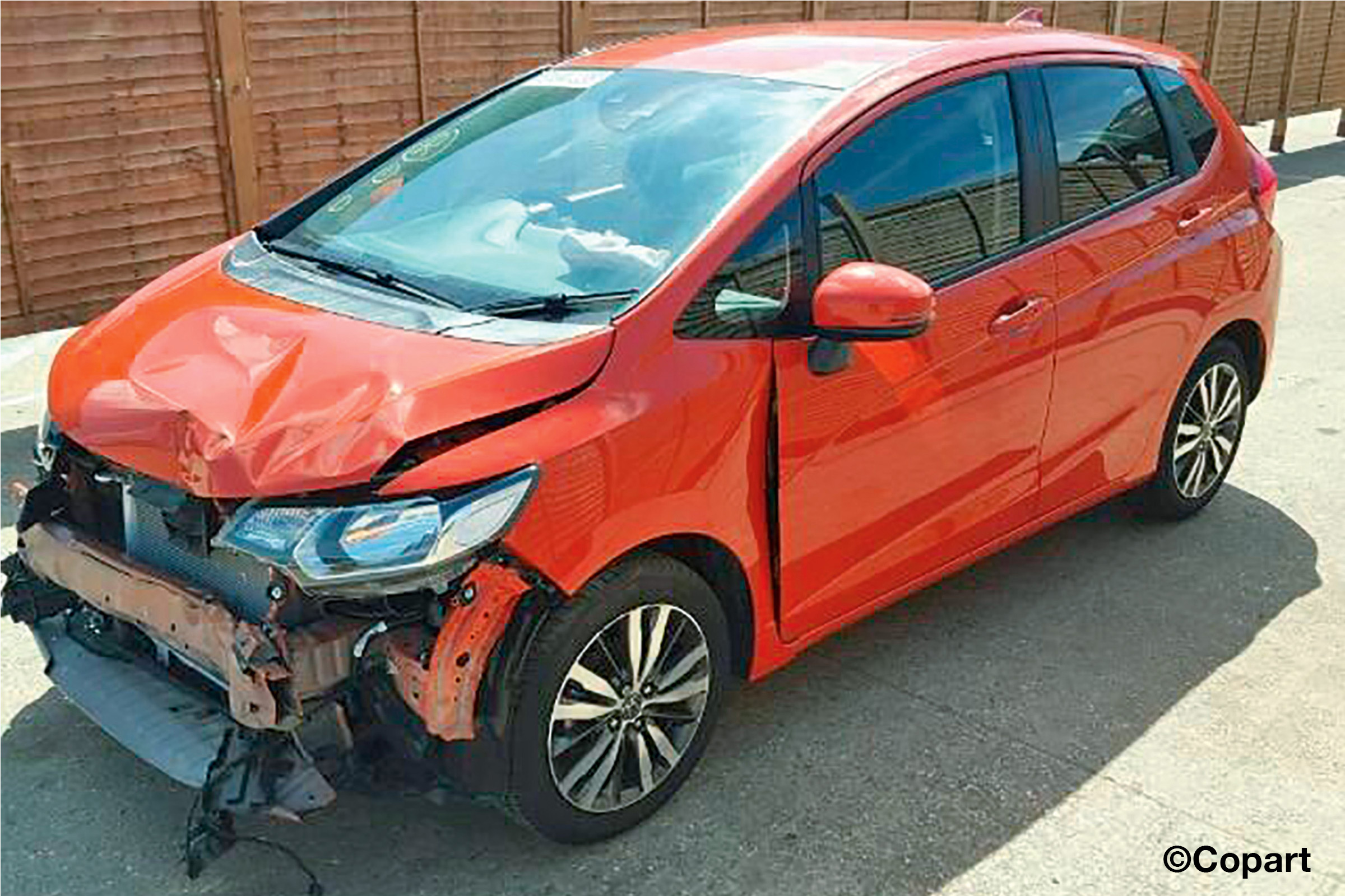 crashed honda jazz