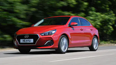 Hyundai i30 Fastback front