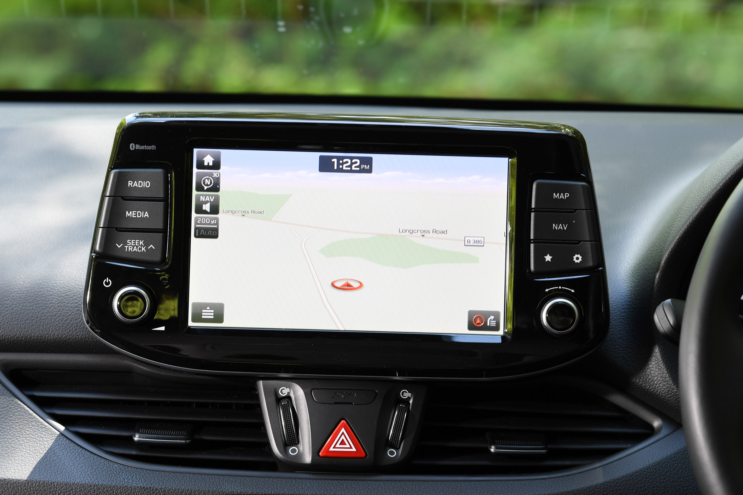 Hyundai i30 Fastback infotainment