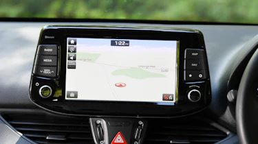 Hyundai i30 Fastback infotainment
