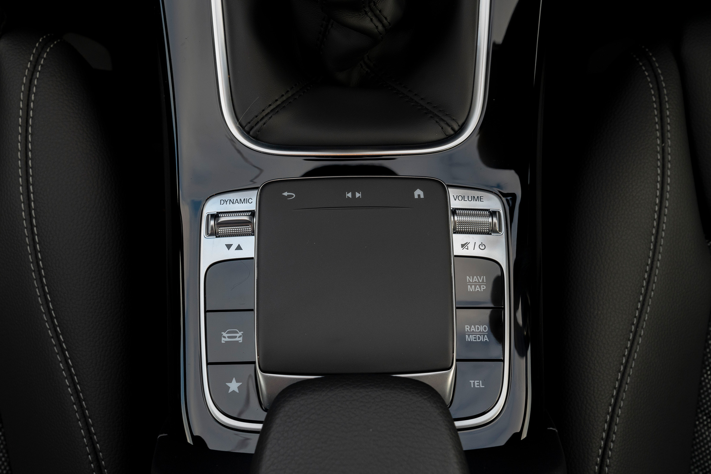 Mercedes A 180 SE - trackpad