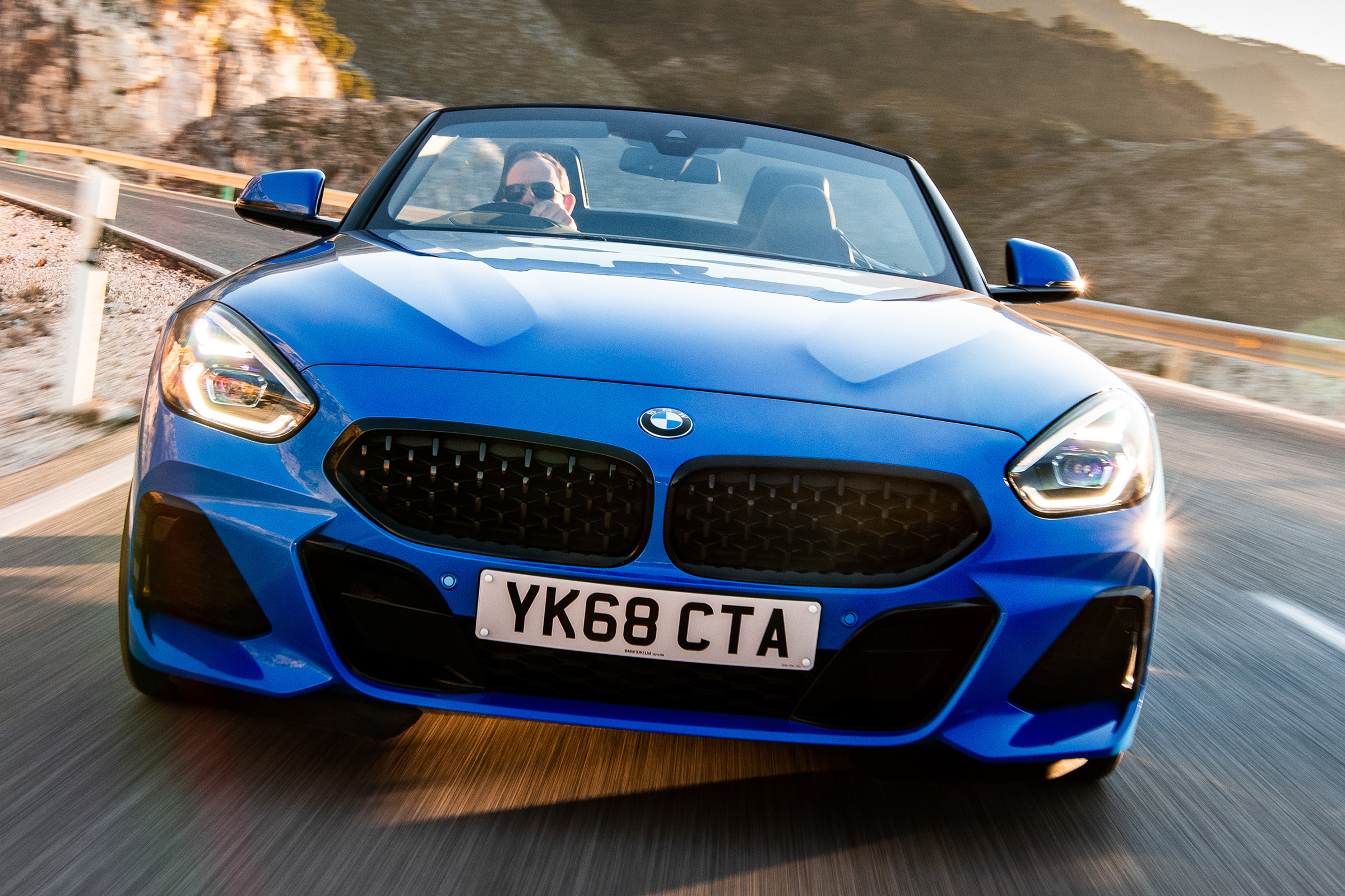 BMW Z4 - head-on tracking