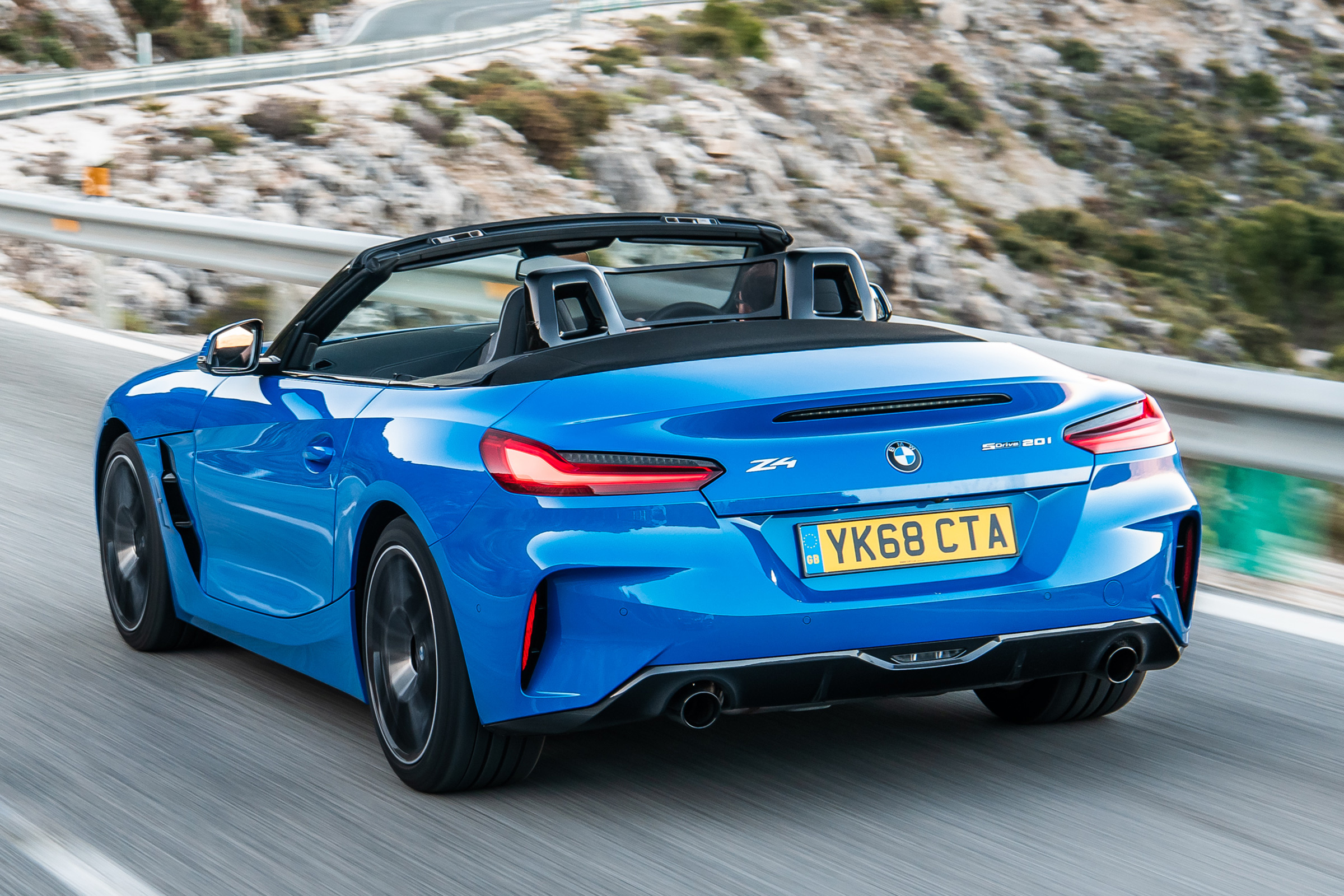 BMW Z4 - rear tracking