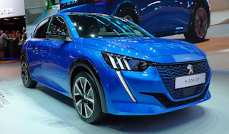 Peugeot e-208 - Geneva front