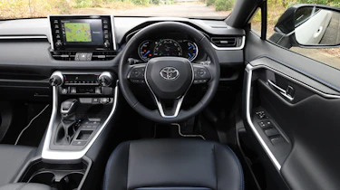Toyota RAV4 - interior