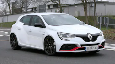 Renault Megane R.S. Trophy-R - spyshot 1