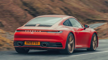Porsche 911 Carrera S - rear tracking