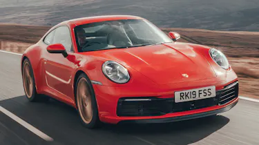 Porsche 911 Carrera S - front tracking