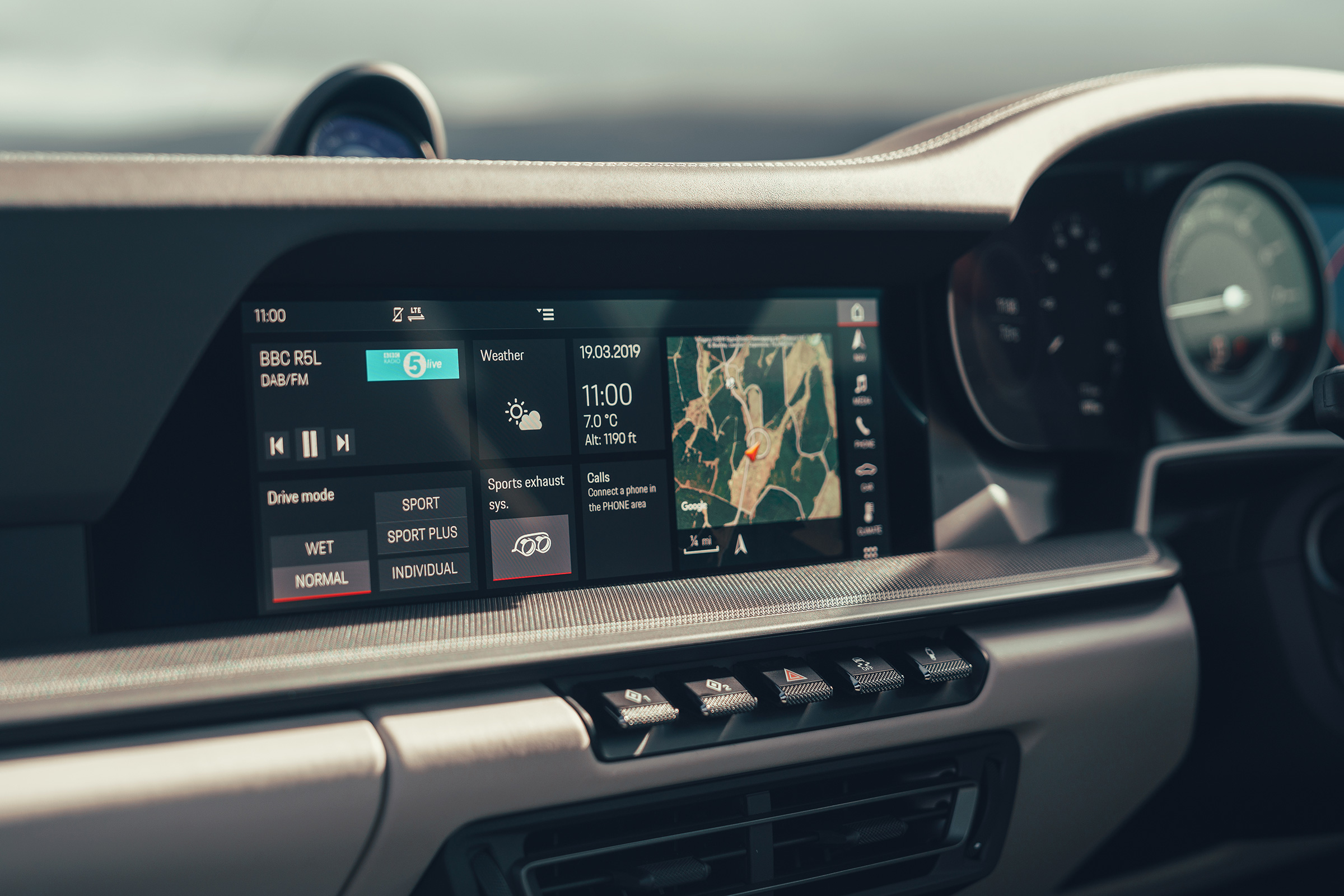 Porsche 911 Carrera S - navigation