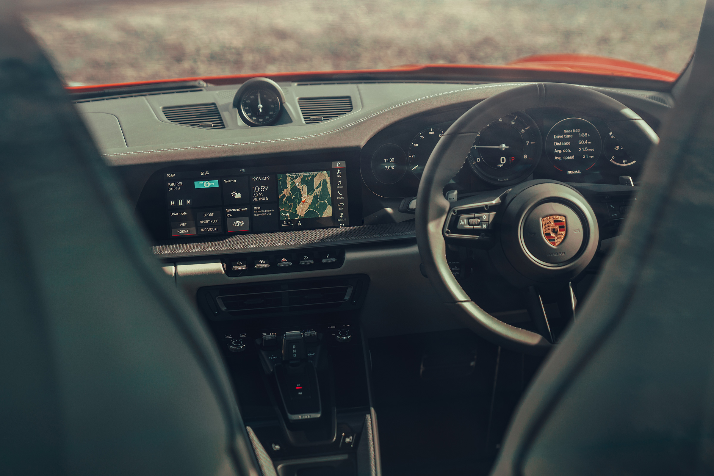 Porsche 911 Carrera S - interior