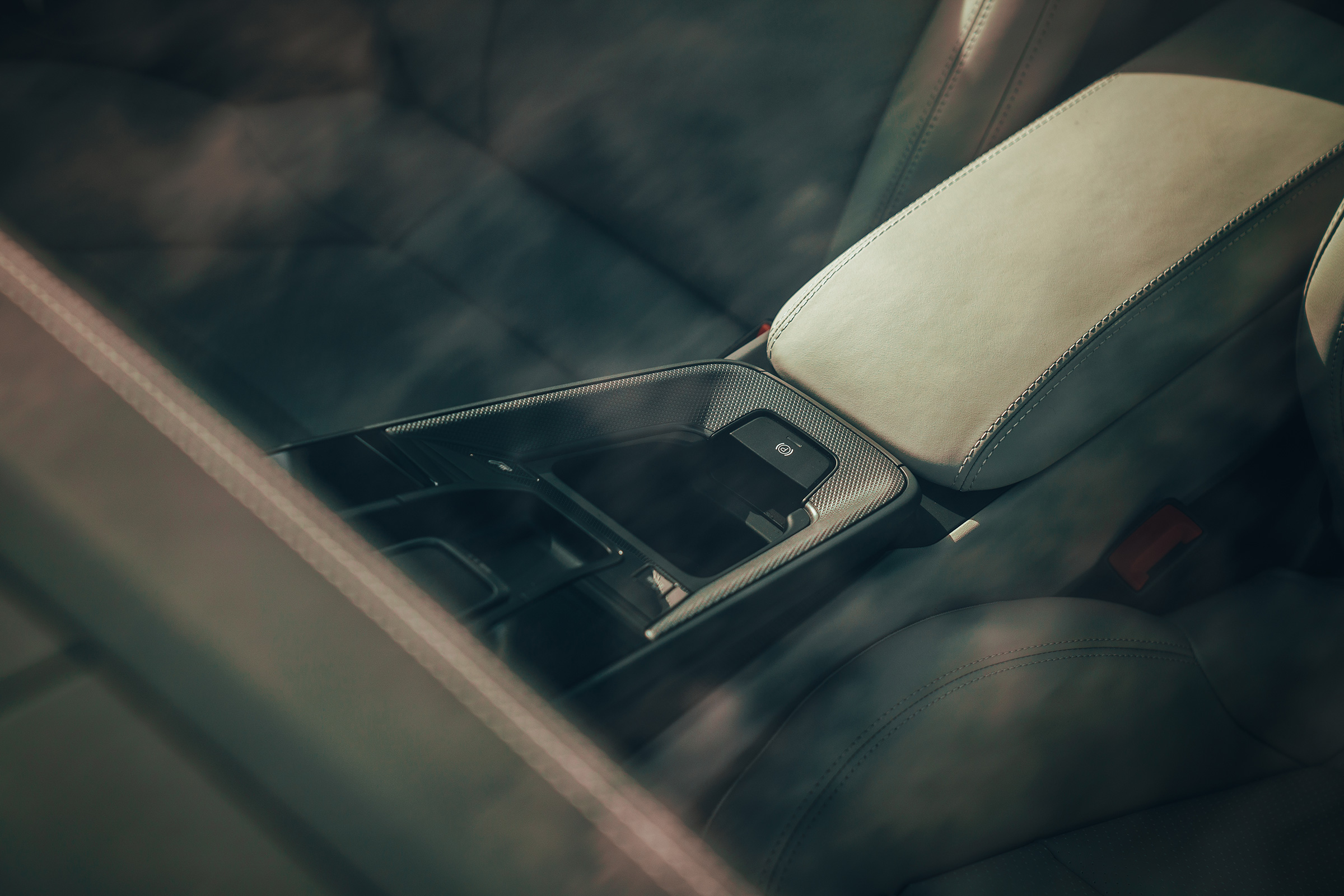 Porsche 911 Carrera S - arm rest